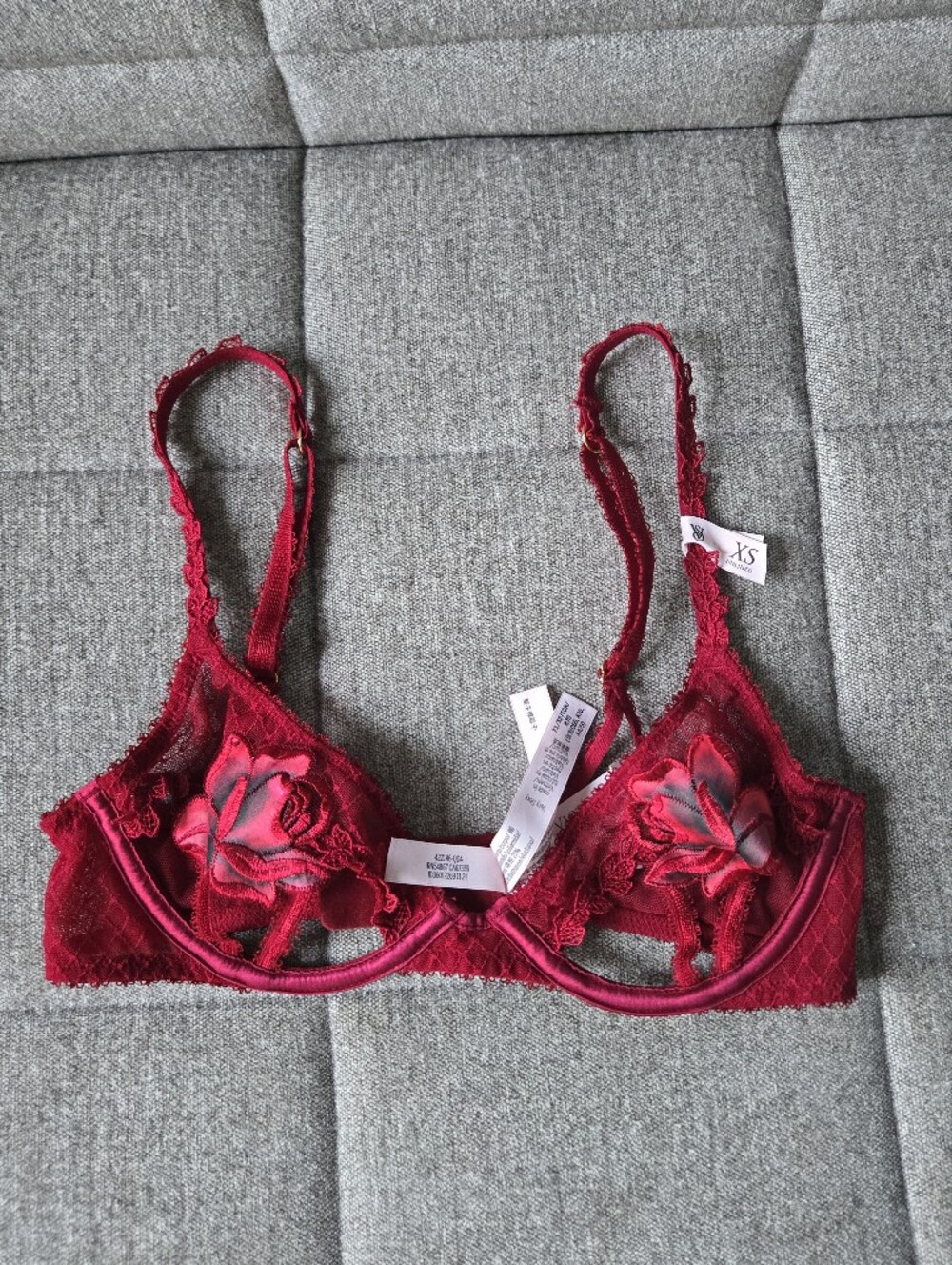 Victoria's Secret | Very Sexy Red Rose Embroidery Open Cup Bra XS